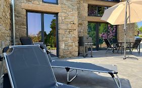 Maison d'hôte avec sauna et jacuzzi à la campagne